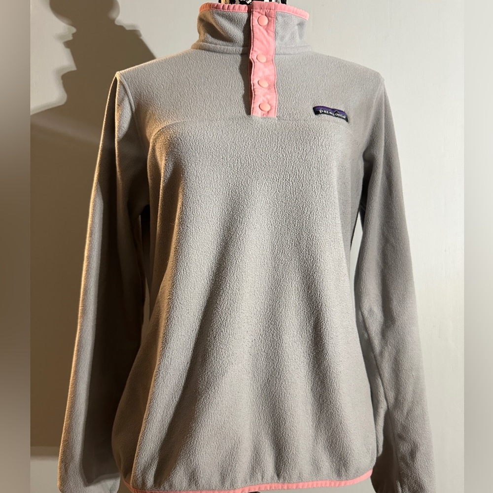 Grey Patagonia synchilla fleece pullover